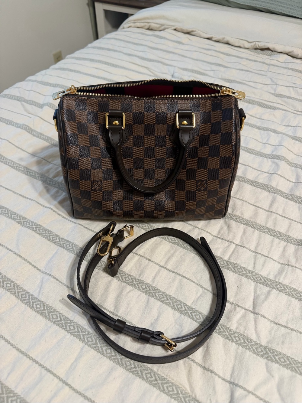 Canvas bag with Removable leather Strap